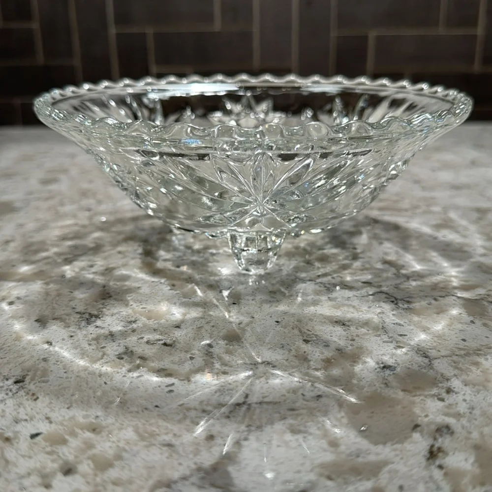 VINTAGE 1960’s~ANCHOR HOCKING~STAR OF DAVID~FOOTED BOWL~VINTAGE CONDITION~G13